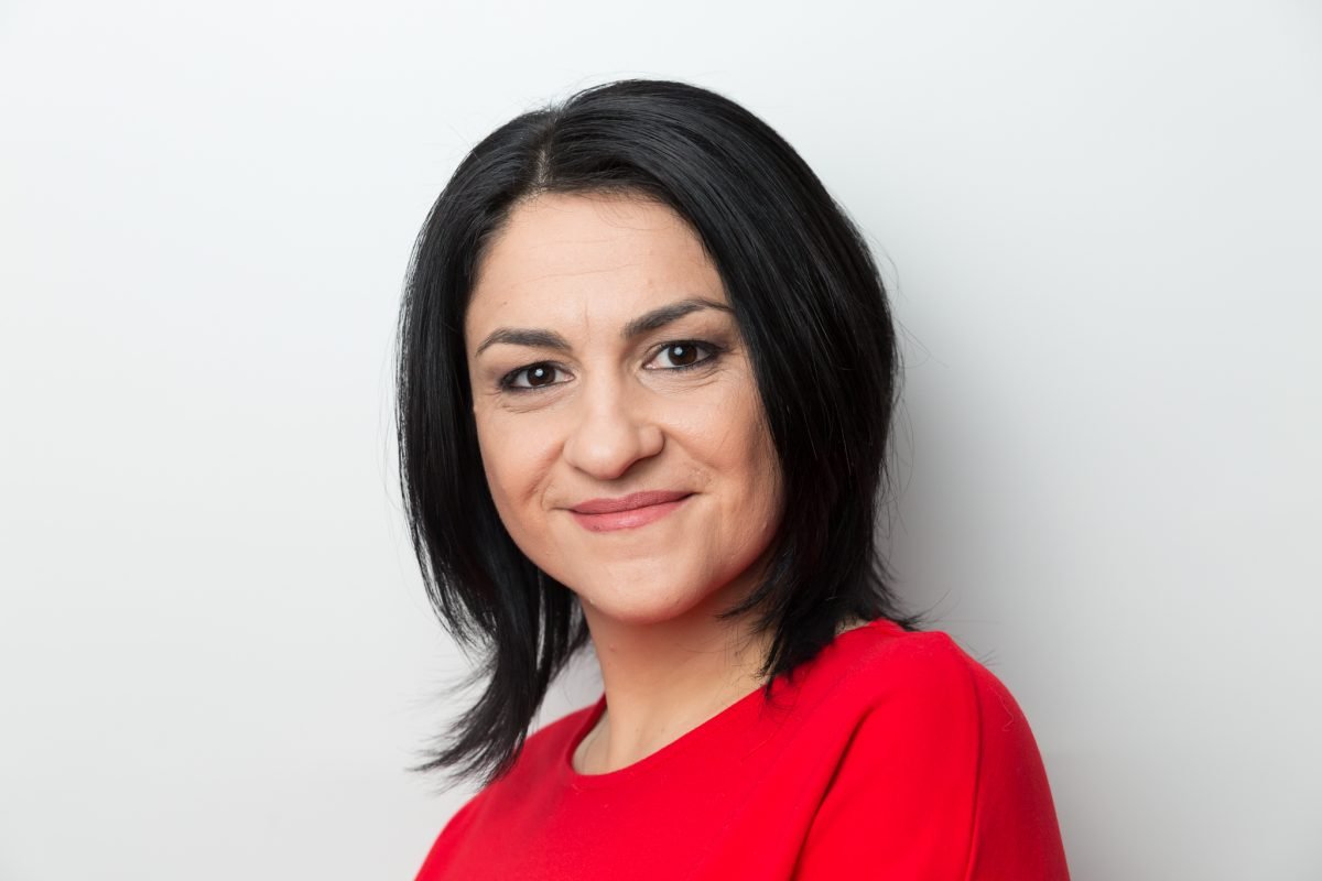 Cum poți deveni analist comportamental în România